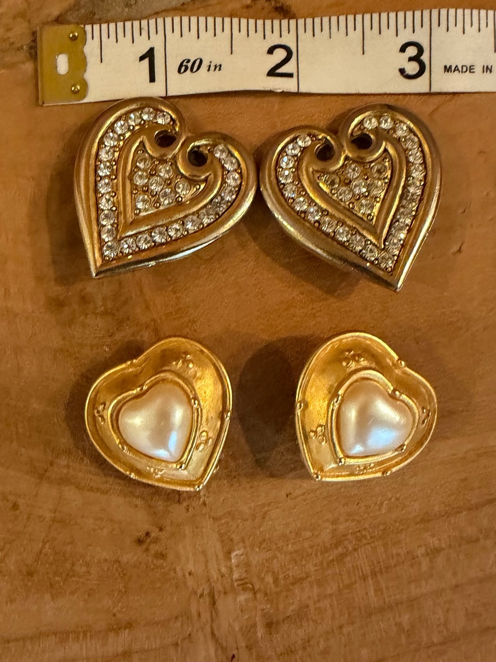 Gold Heart Cluster and Pearl Heart Vintage clip on Earrings - Gold 2 pairs.